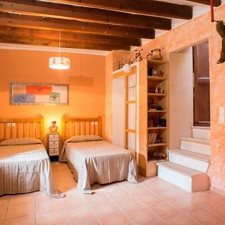 Charming Townhouse 7 Pax Wifi/aircon - Ca's Padri لوكماجور
